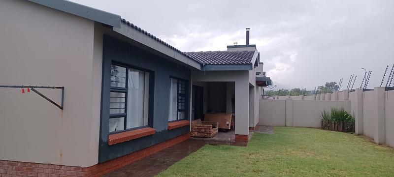 3 Bedroom Property for Sale in Waterkloof East North West